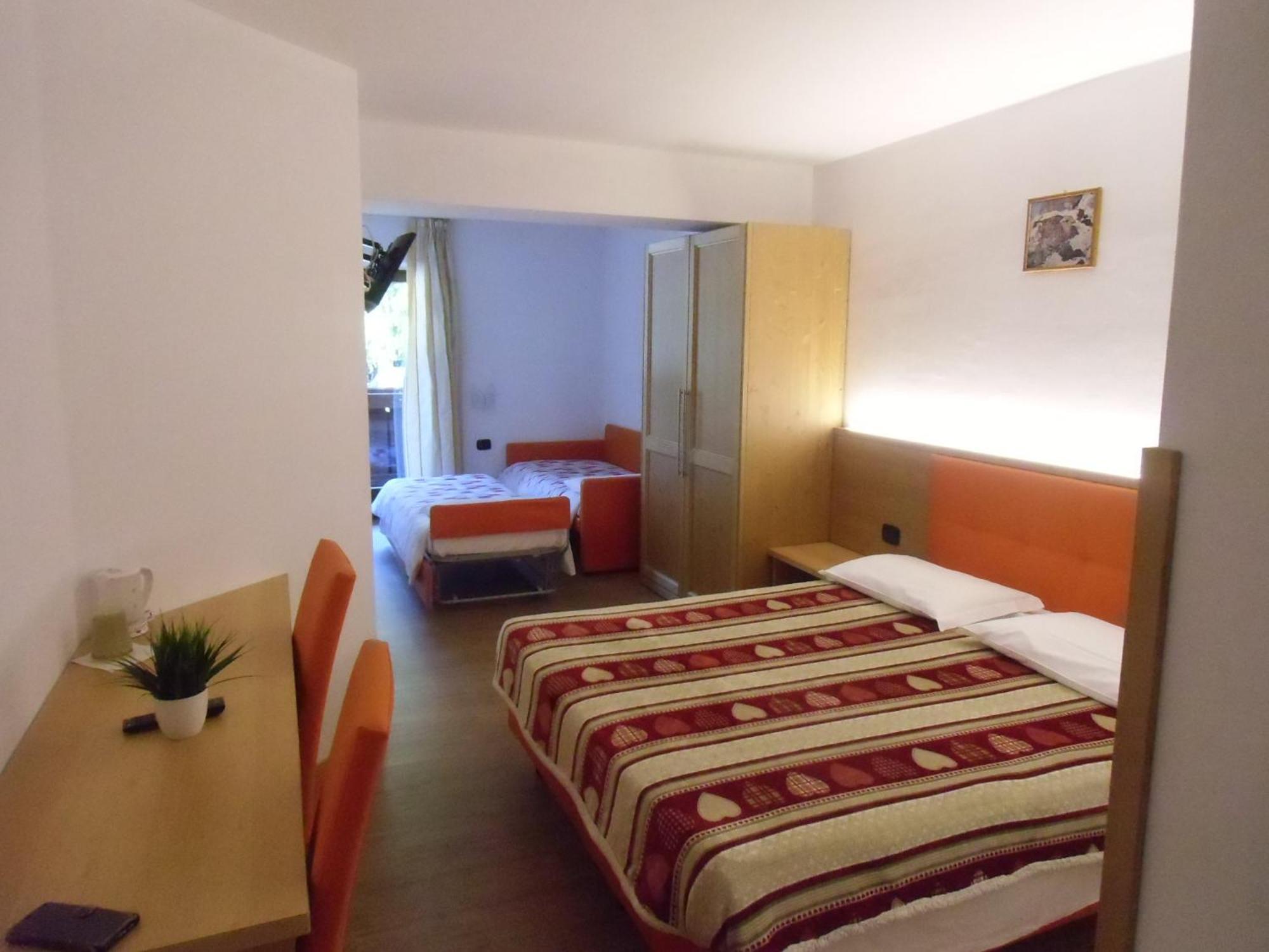 Garni Festil Hotel Campitello di Fassa Luaran gambar