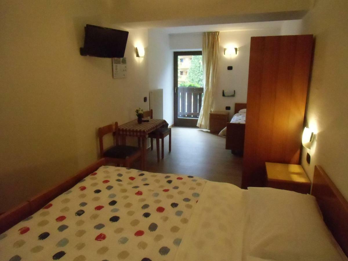 Garni Festil Hotel Campitello di Fassa Luaran gambar
