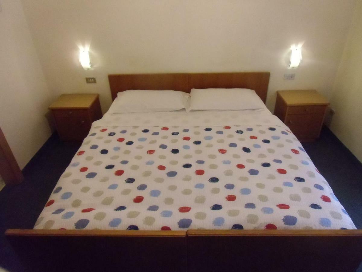 Garni Festil Hotel Campitello di Fassa Luaran gambar