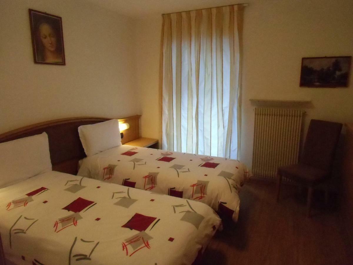 Garni Festil Hotel Campitello di Fassa Luaran gambar