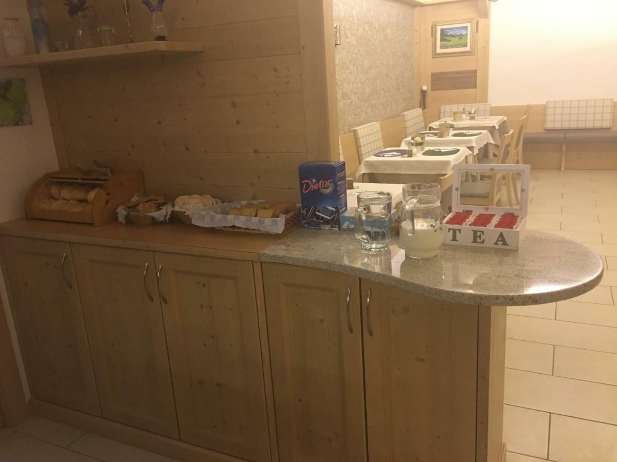 Garni Festil Hotel Campitello di Fassa Luaran gambar