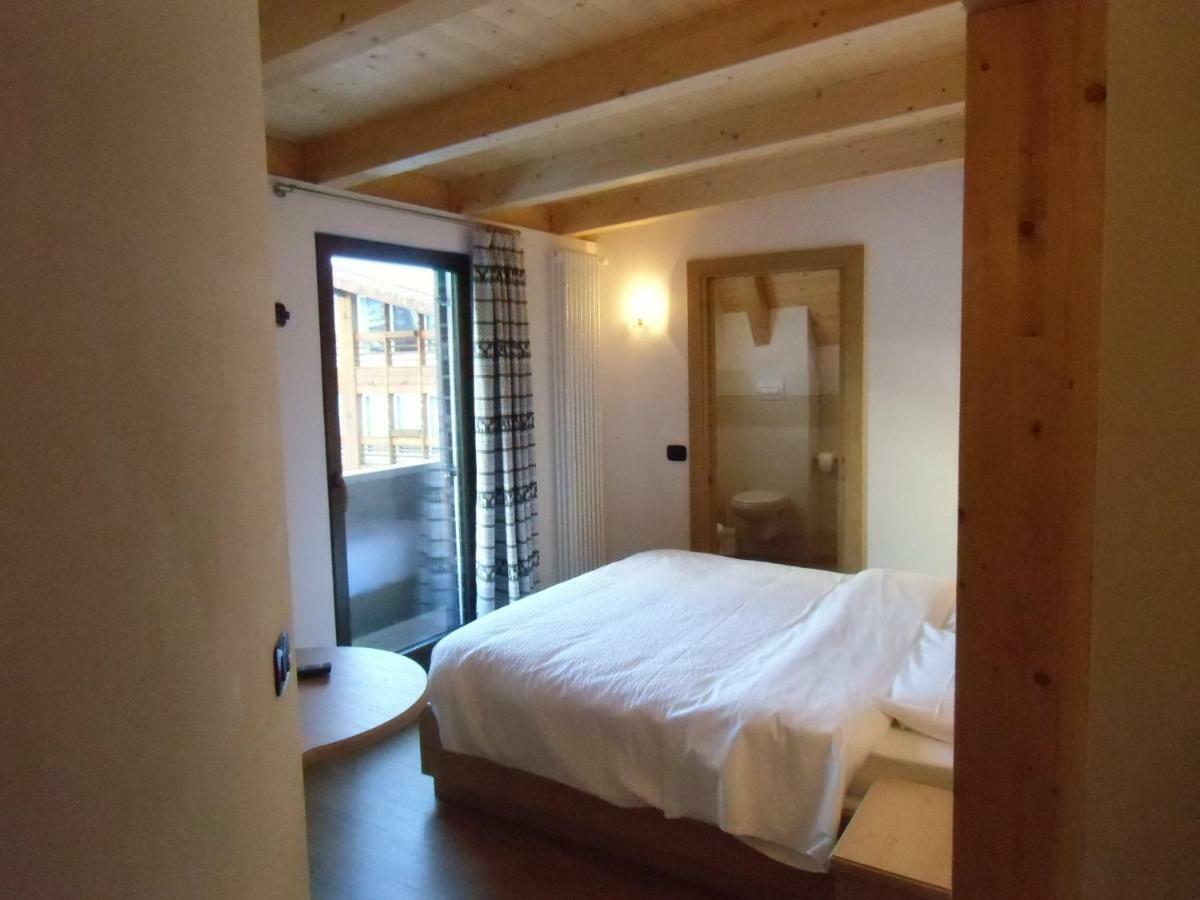 Garni Festil Hotel Campitello di Fassa Luaran gambar